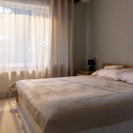 Dom Wczasowy Nadrzecze Bed & Breakfast Brok