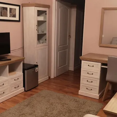 Dom Wczasowy Nadrzecze Bed & Breakfast Brok