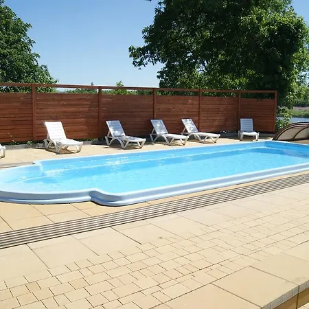 Bed & Breakfast Dom Wczasowy Nadrzecze