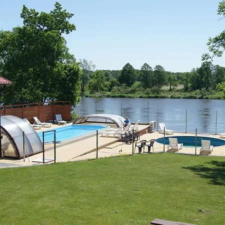 Dom Wczasowy Nadrzecze Bed & Breakfast Brok